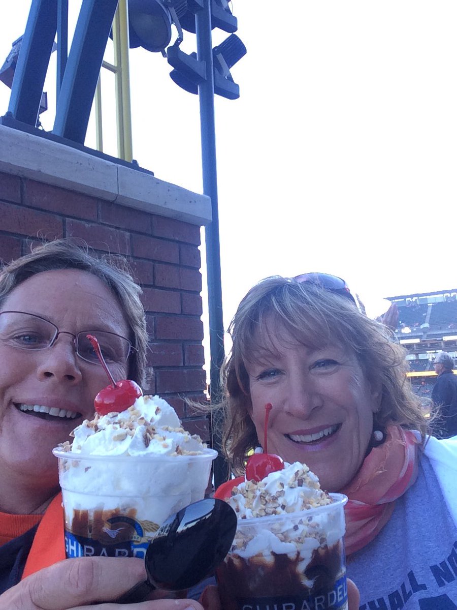 EdieTraill's tweet photo. #ATTPark https://t.co/0SrzXLz7Sg