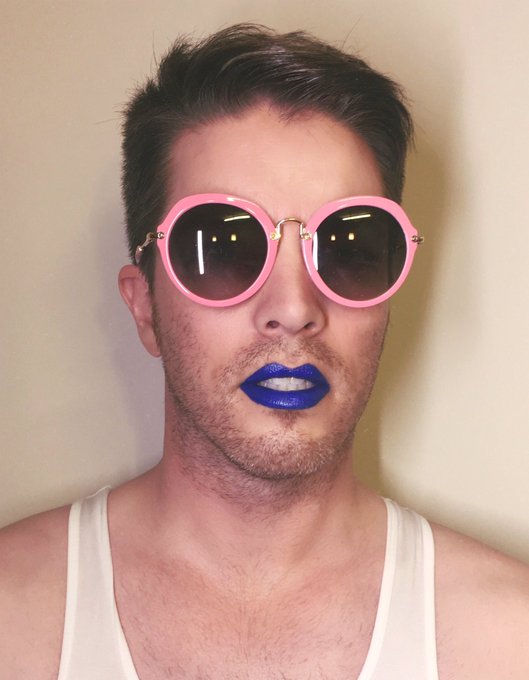 Happy #NationalLipstickDay from @MrJDScott and me! 💋 https://t.co/BMjuDvOWkr