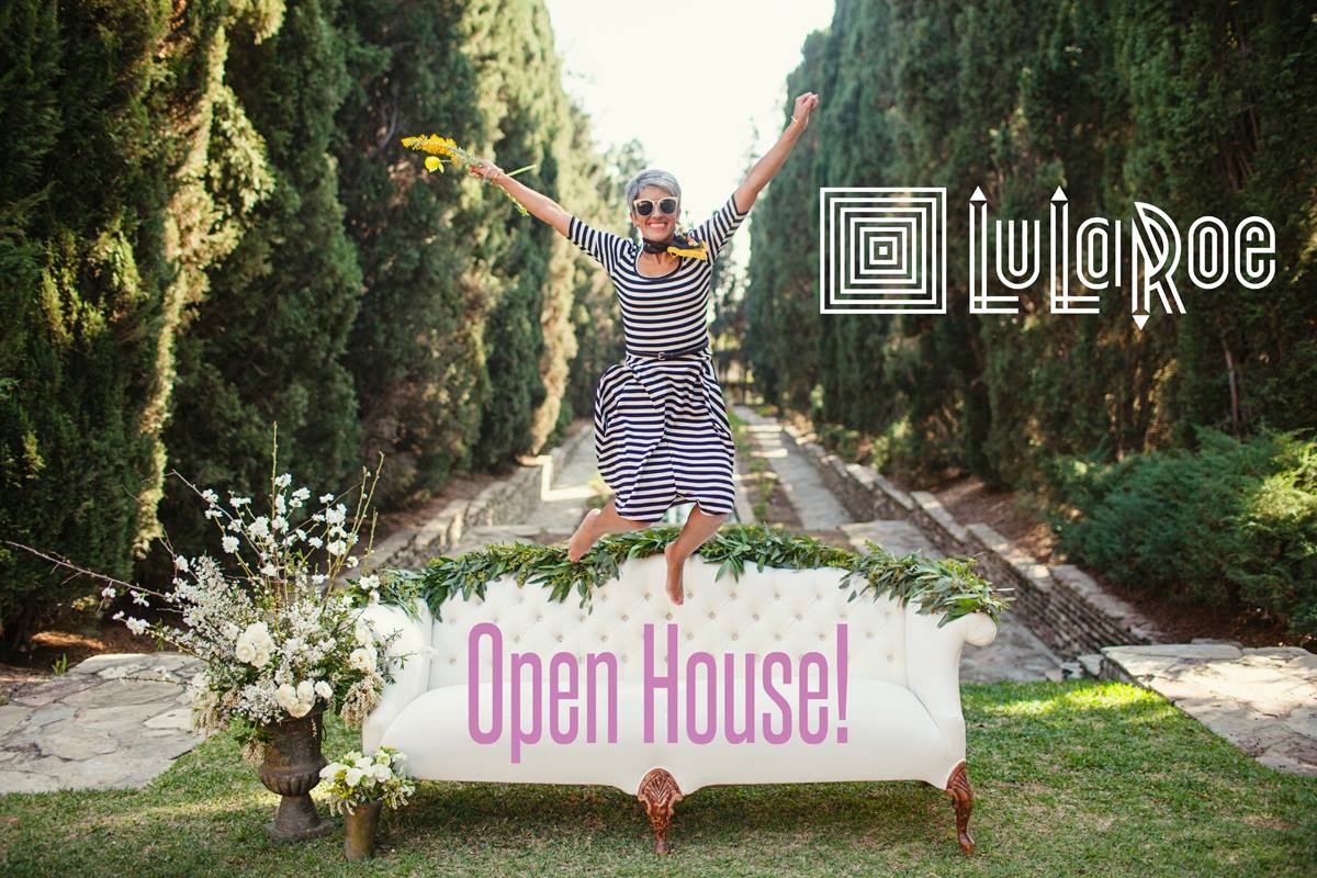 ShellySuccess's tweet photo. My first LuLaRoe open house is tomorrow!!! So excited.  Online version is on Mon. FB page LuLaRoeShellyDavenport!! https://t.co/BNCyIFq7l7