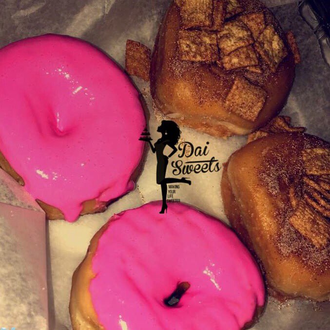 daisweetss's tweet photo. #whosyafavbaker? #daisweets 😛😛🤘🏾🤘🏾🤘🏾🤘🏾🤘🏾 #baltimoreeeee https://t.co/W2HWT1dHYr