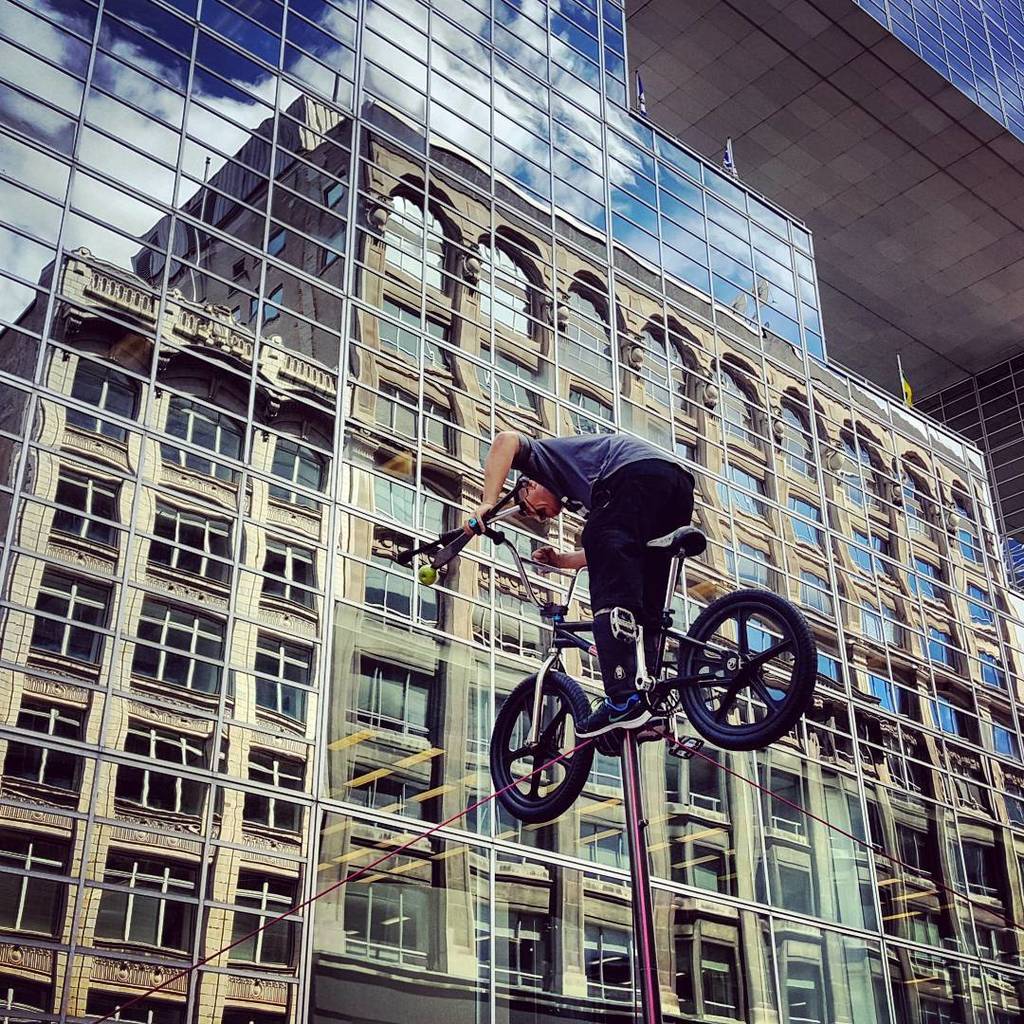 aaronjreid's tweet photo. Bike Boy performs on Sparks Street during International Buskerfest. #myottawa #bikeboy #ottawabuskerfest #buskerfes… https://t.co/TrpP2gmrx3