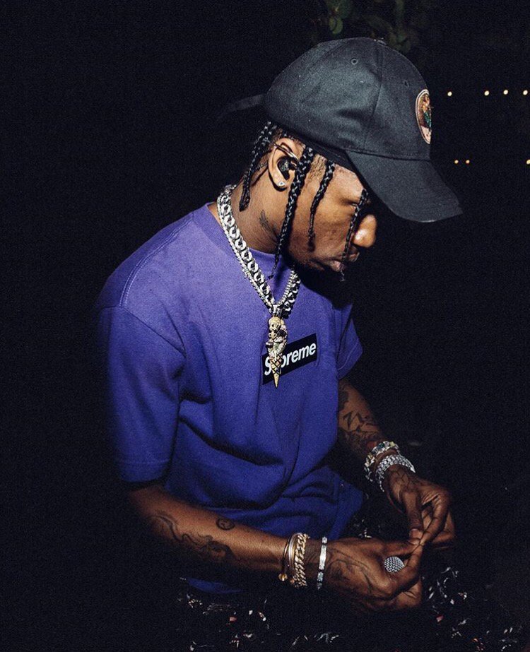 HypebeastDaily's tweet photo. Travis Scott https://t.co/KTXIJQkhJK