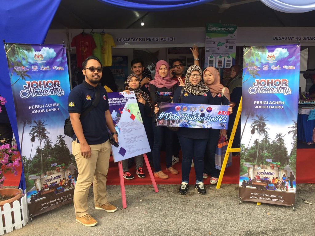 DJ_UniKL's tweet photo. #liveupdate https://t.co/RkoB5SFQzJ