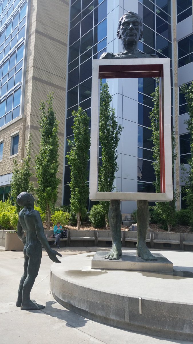 rljessen's tweet photo. If you can't make 124 Street for an art walk there are lots of other places to go, like @UAlberta #31DaysofYEG https://t.co/QkLE0L8KLS