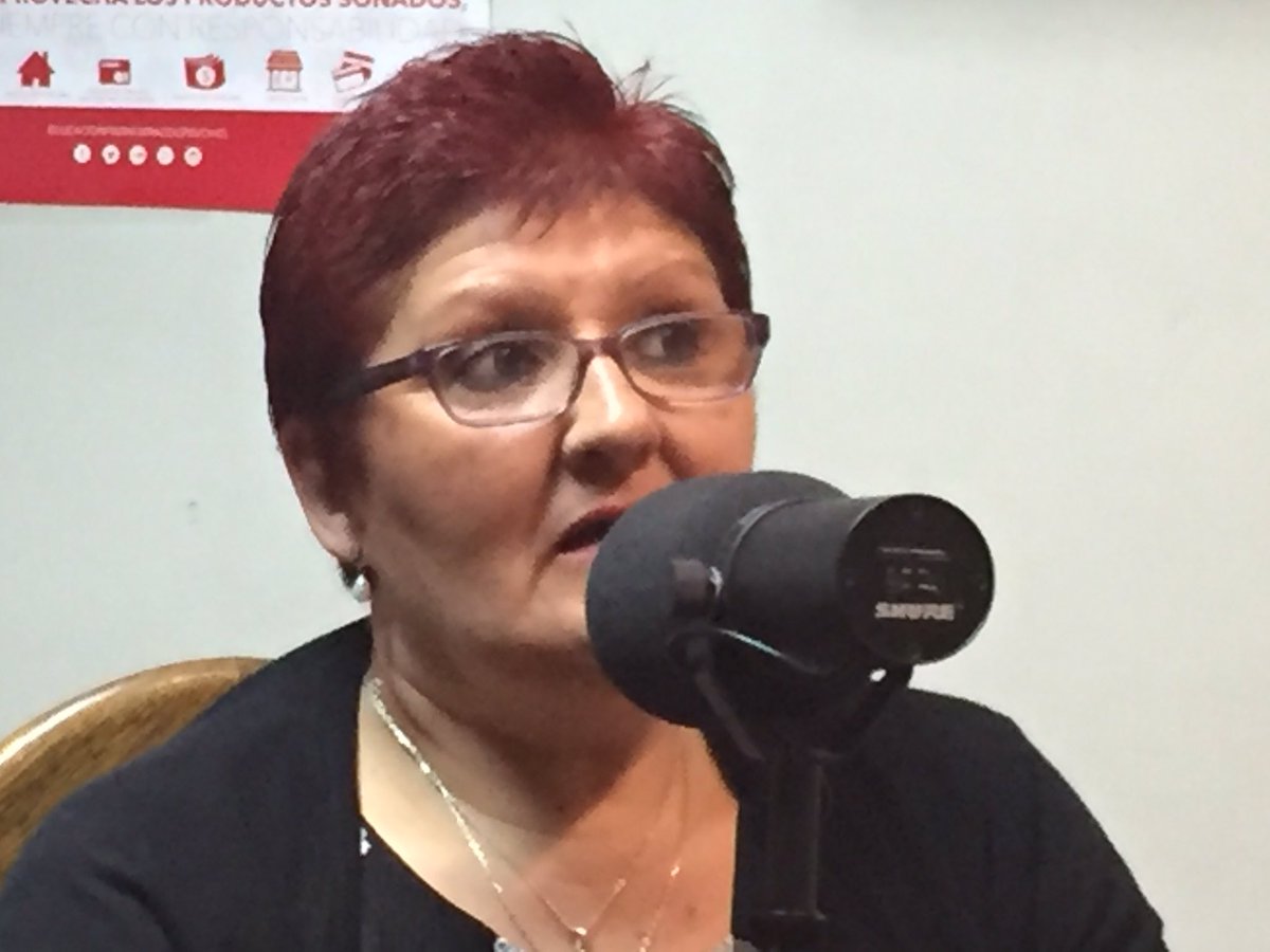 estudioctv's tweet photo. Sábado #Encuentro
@germanoyarzun habla con @adelbasto Pdta. Asoc. de trabajadores #Sename #Afuse en radiopaulina.cl https://t.co/7Quvi33ozw