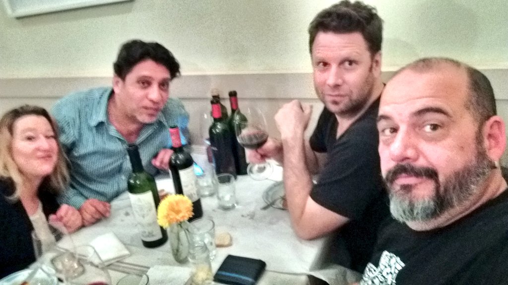 PerezDel2000's tweet photo. Noche de @FuenteyFonda con @andresrosberg @MarsusMarcelo #romoretta @Frontera_Films https://t.co/g2IhyiBCw5