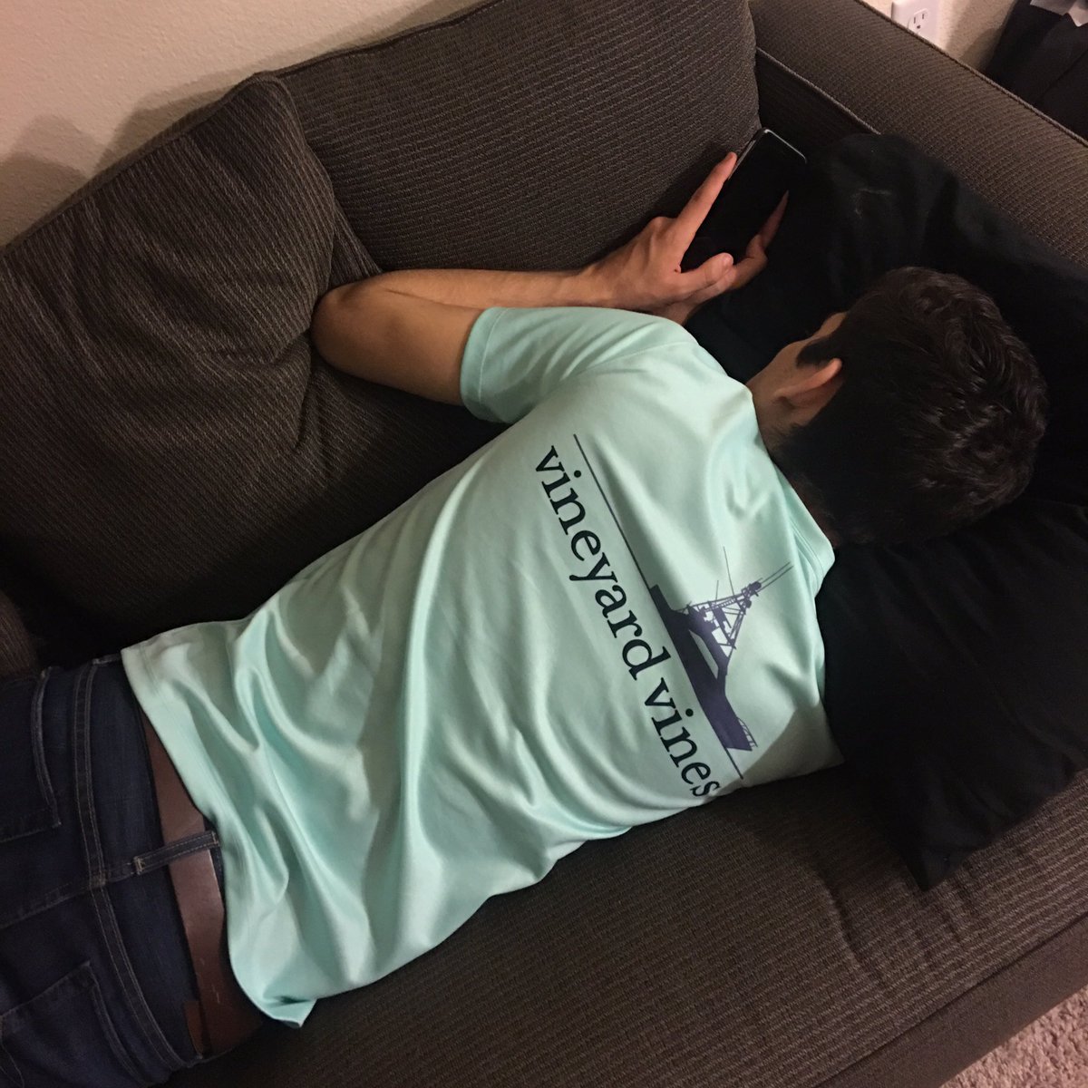calebtothemax's tweet photo. He was so tired he literally fell asleep texting. #FridaysWithTim #love π https://t.co/R4ii4ezQez