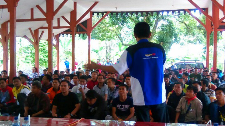 internetsehat's tweet photo. sukses yaa @puspindes @rtikpemalang @relawanTIK IT Camp 2016! kabarkan kedamaian dan keragaman Indonesia via TIK! https://t.co/nZcOEFna27