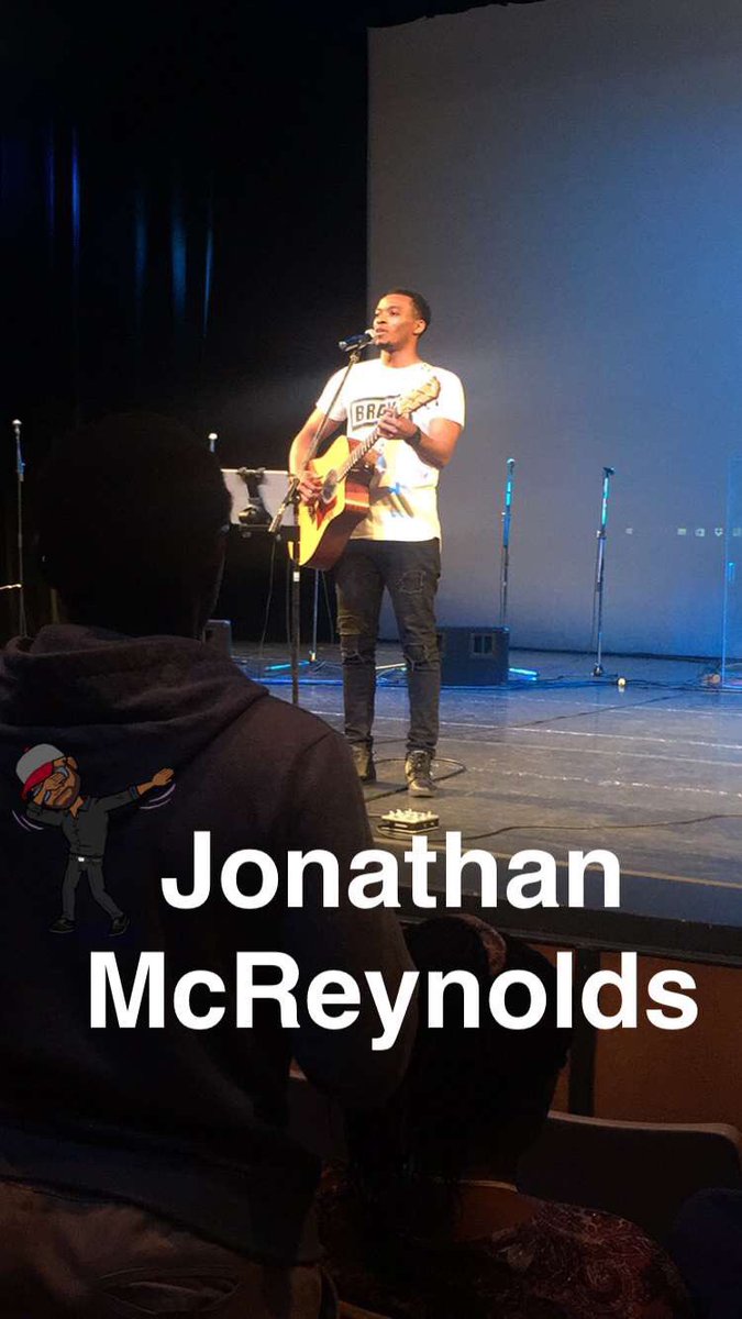 sirmuyie's tweet image. You're amazing @jonmcreynolds #LILEdmonton2016 #Liveitloud2016 #STAND2016