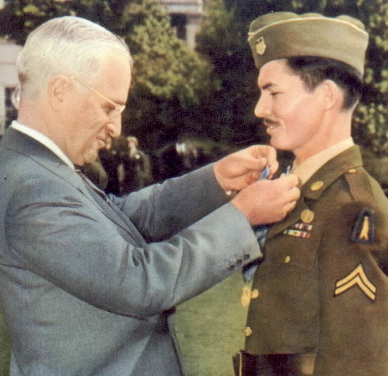 MarkMorvant's tweet photo. #TIL Desmond Doss carried 75 injury men to safety in one day while under fire. #LetMeGetOneMore #HacksawRidge https://t.co/QaDJFsESJr