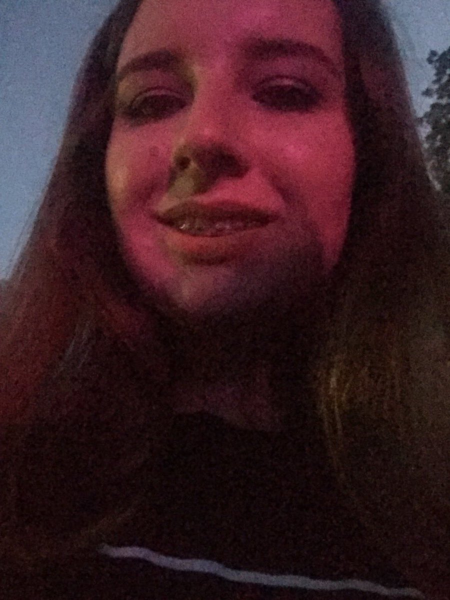 Maryann656's tweet photo. @maddiegd I mean I am impressed with how photogenic you are! https://t.co/vxXfo4IC9O