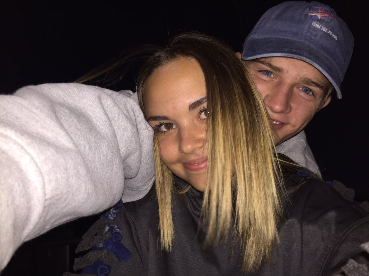 TylerBuck9's tweet photo. Happy Birthday to this cutie!! @jillianhanchett https://t.co/iUUvqcDdMp