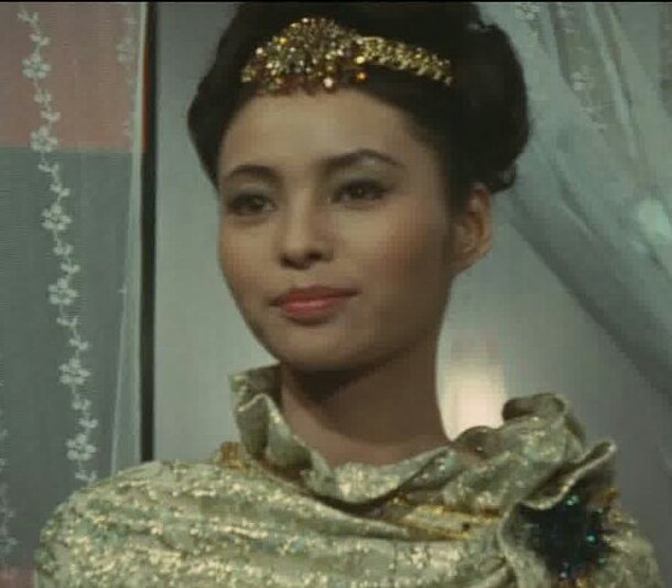 Mimi A Twitter こんにちは 今日も暑いですね シン ゴジラ 観たいなぁ 私の最初のゴジラ映画は テレビで観た 三大怪獣地球最大の決戦 だと 若林映子さん扮する王女の 私は金星人 が子供心に衝撃で 笑 皆様 良い週末を