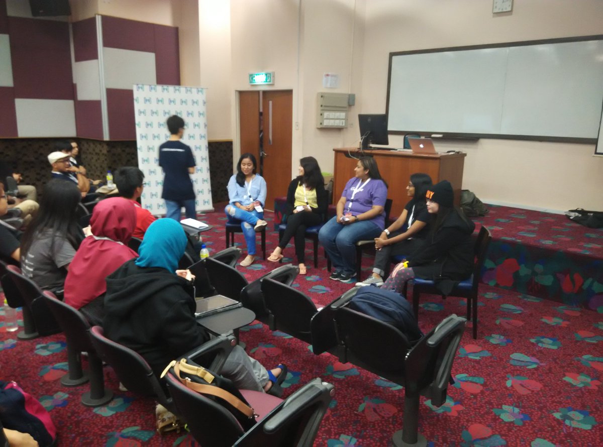 errazudin's tweet photo. @WTMKL fireside chat #ioxkl2016 #googleio #techmakers #community https://t.co/OvtNP1fArn