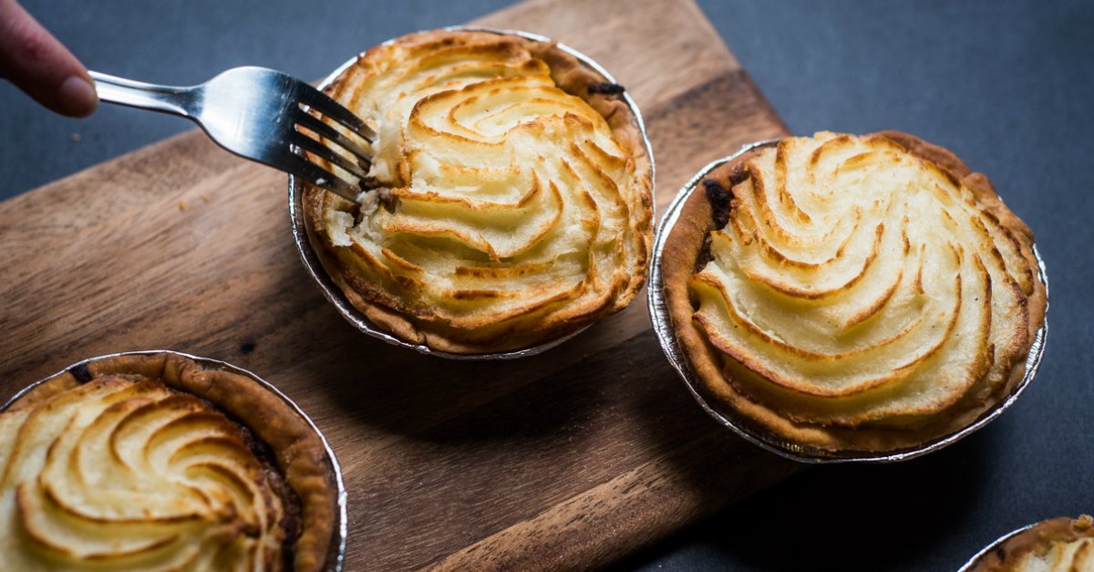 Try making <a href="/bourkestbakes/">Bourke Street Bakery</a>' winter #recipe for beef, beer, bacon + potato pie bit.ly/2avE52j #recipeoftheday