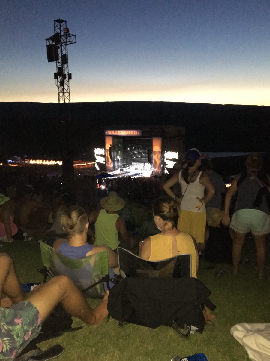 lucasgately's tweet photo. @KipMooreMusic you should be here! If you are not next year, I am not coming! #watershed #jamsesh @watershed https://t.co/rlL98saWwK