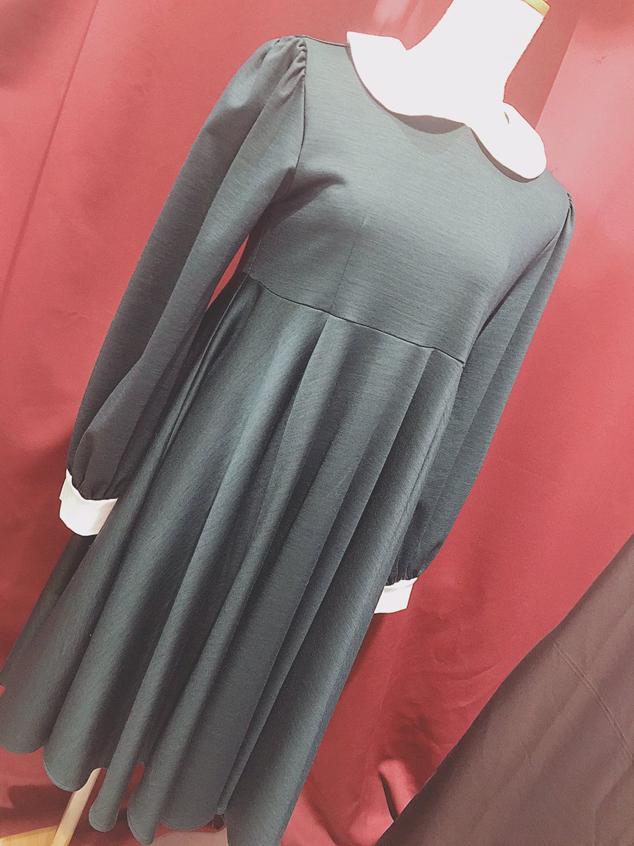 Feast シンデレラバスト向けランジェリー あの子のワンピース ノースリーブ チャコールグレー 23 000 あの子のワンピース 長袖 グリーン 24 000 それぞれラスト1点となりました