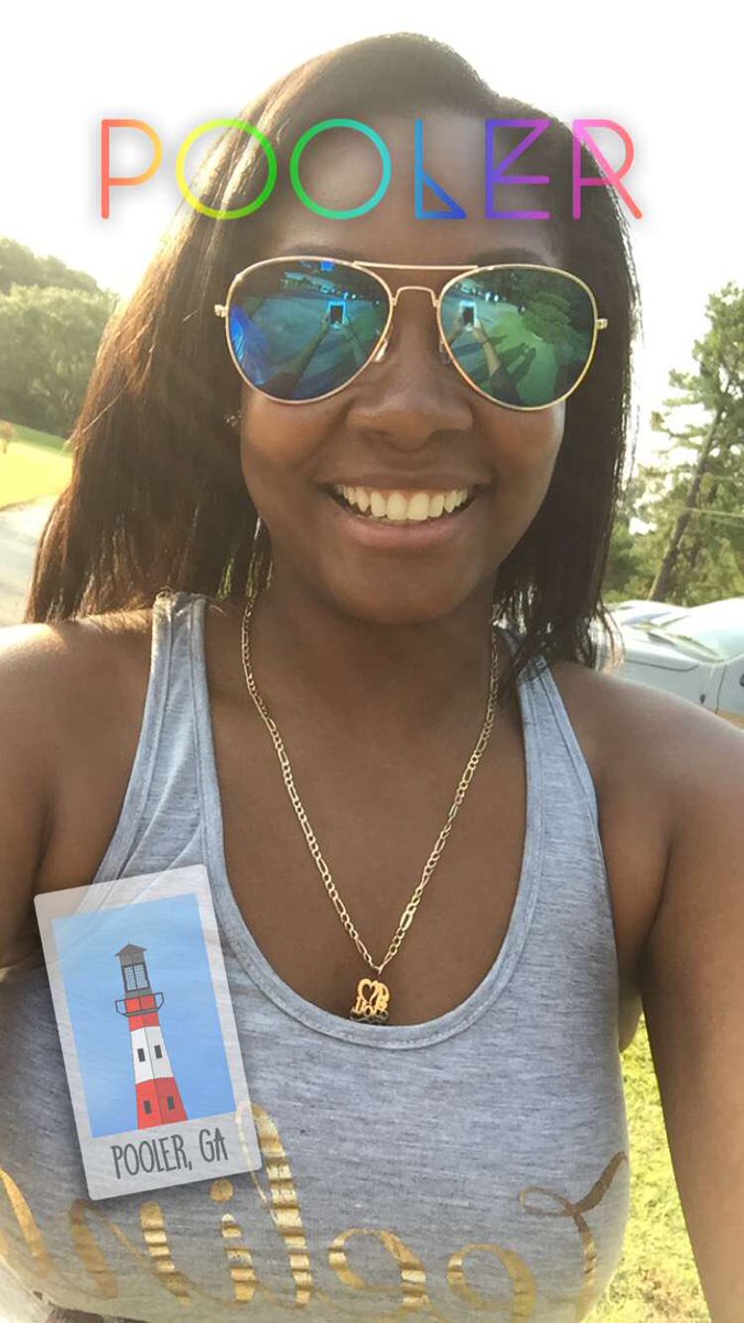 Latoria_Haynes's tweet photo. Enjoying the country air πΎπ¨βοΈπ² #savannahgeorgia #poolergeorgia #snapchatfilter #vacay2016 https://t.co/TyliLTzfjB