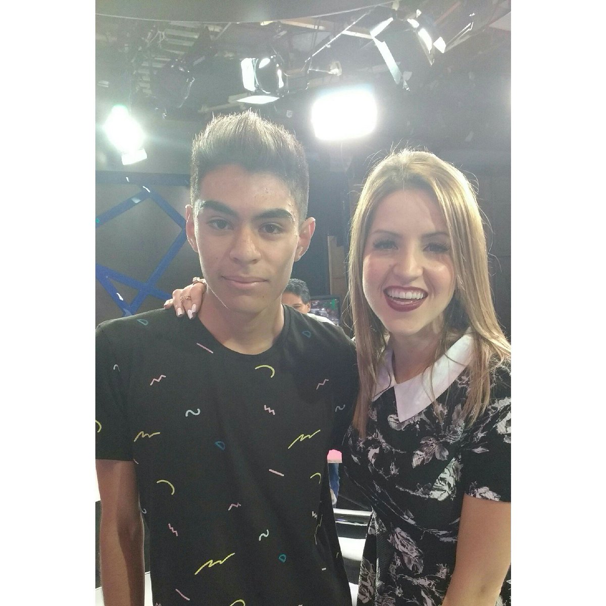 alejzb's tweet photo. @PaolaGalina Muchas gracias por la foto 👌Eres tan guapa y carismática😌❤Eres la mejor! #SiYoFueraConductor @tvtelehit https://t.co/TzQLdezlab