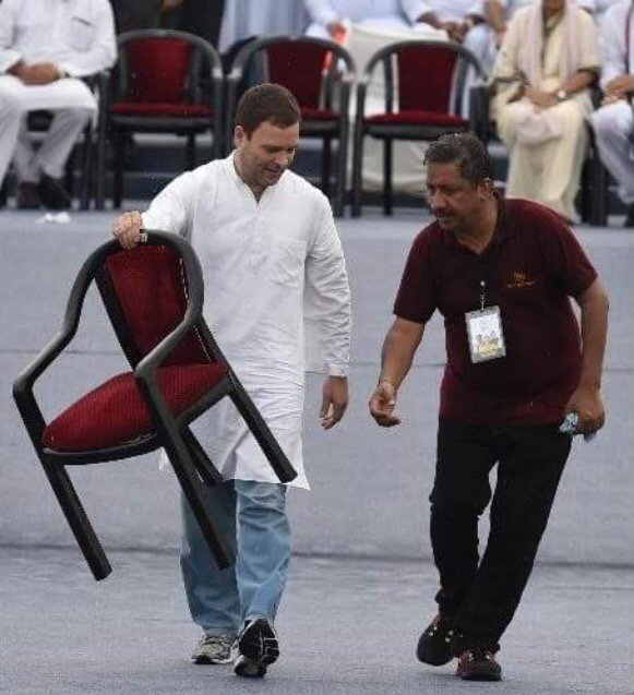 RutvijJoshi's tweet photo. पसीने की स्याही से जो लिखते हैँ इरादो को,
उनके मुकददर के सफेद पन्ने कोरे नही होते
Yes that's My Leader 
@IYC @MH_pyc https://t.co/MpGkJ0S3yo