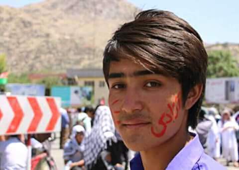 FatmaFaizi's tweet photo. دیروز عکس‌ش را گذاشتم و از خدا خواستم که نگذارد عبدالله را چیزی شود ولی امروز رفت. 
سفرت بخیر قهرمان
#enlightenment https://t.co/gxyK6EgsMo