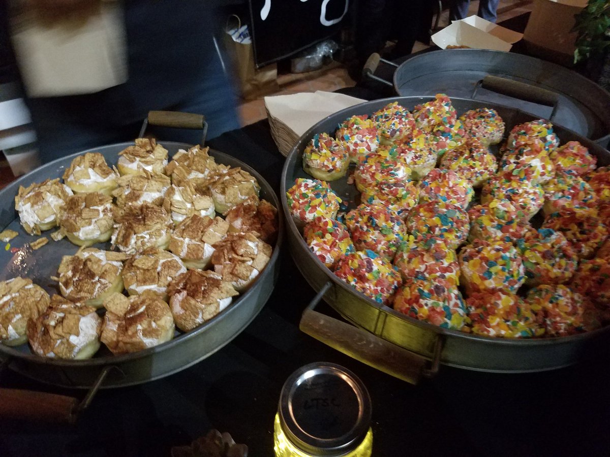 CindyJLee's tweet photo. Such an amazing night. @LTSC #StarryNightLittleTokyo #LTSCSake @LA18Community #ProudSponsors https://t.co/4o6PZNkdU4