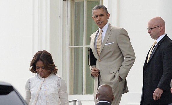 Tweets_2Dope's tweet photo. This still the coldest presidential suit of all time https://t.co/8qfImU75tw