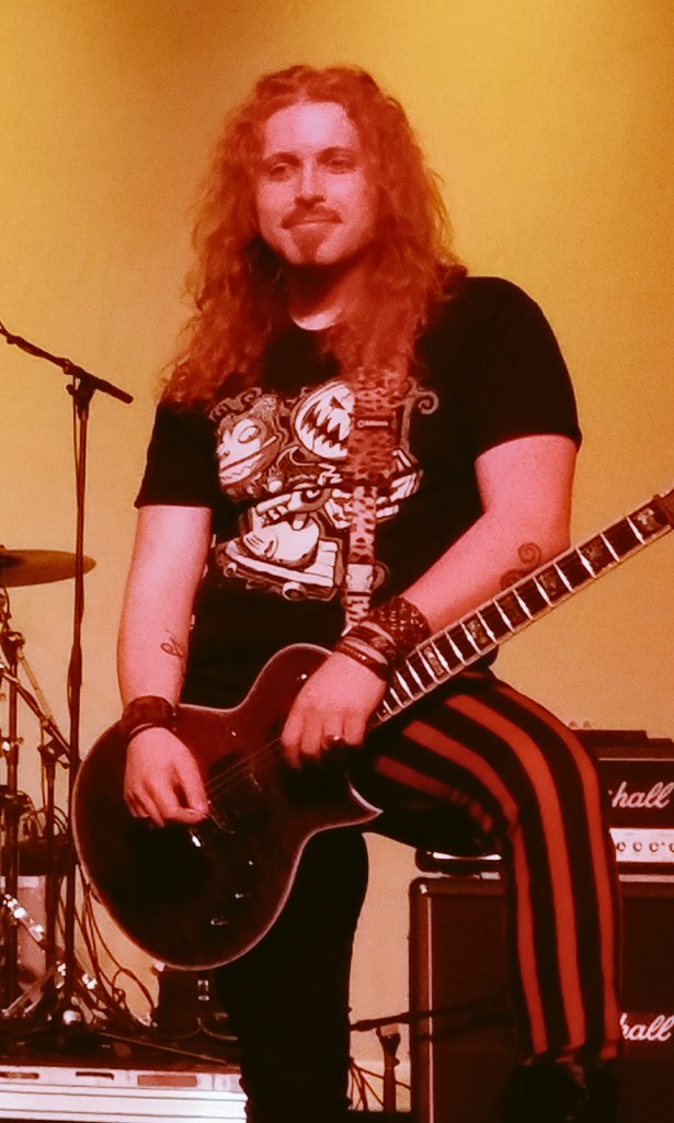 zombiesamarmy's tweet photo. @ZSamOfficial On stage at @AKon_Convention in #Dallas #AKon27 #guitar #ZombieSamFamily #SeasonofGhosts https://t.co/CDISe5OHMf
