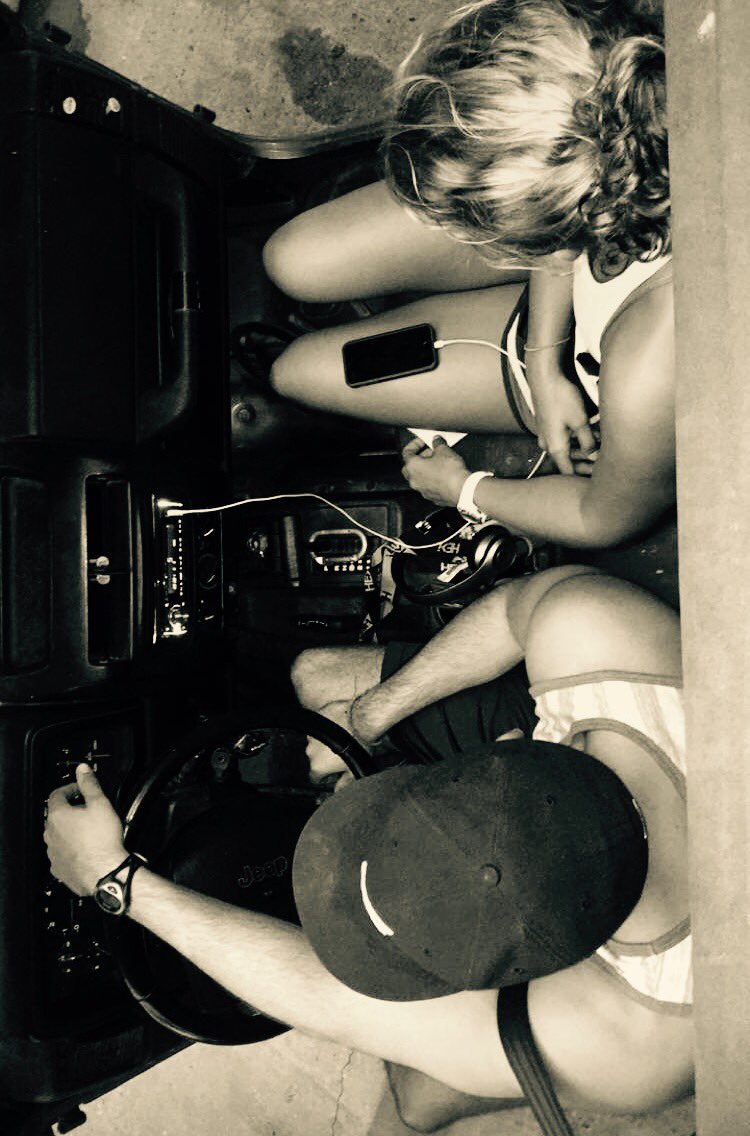 JPurye2's tweet photo. Late night drives in the Jeep with my girl are the best. #AlwaysAnAdventure @Hannnalyse https://t.co/tDvuxA14zR