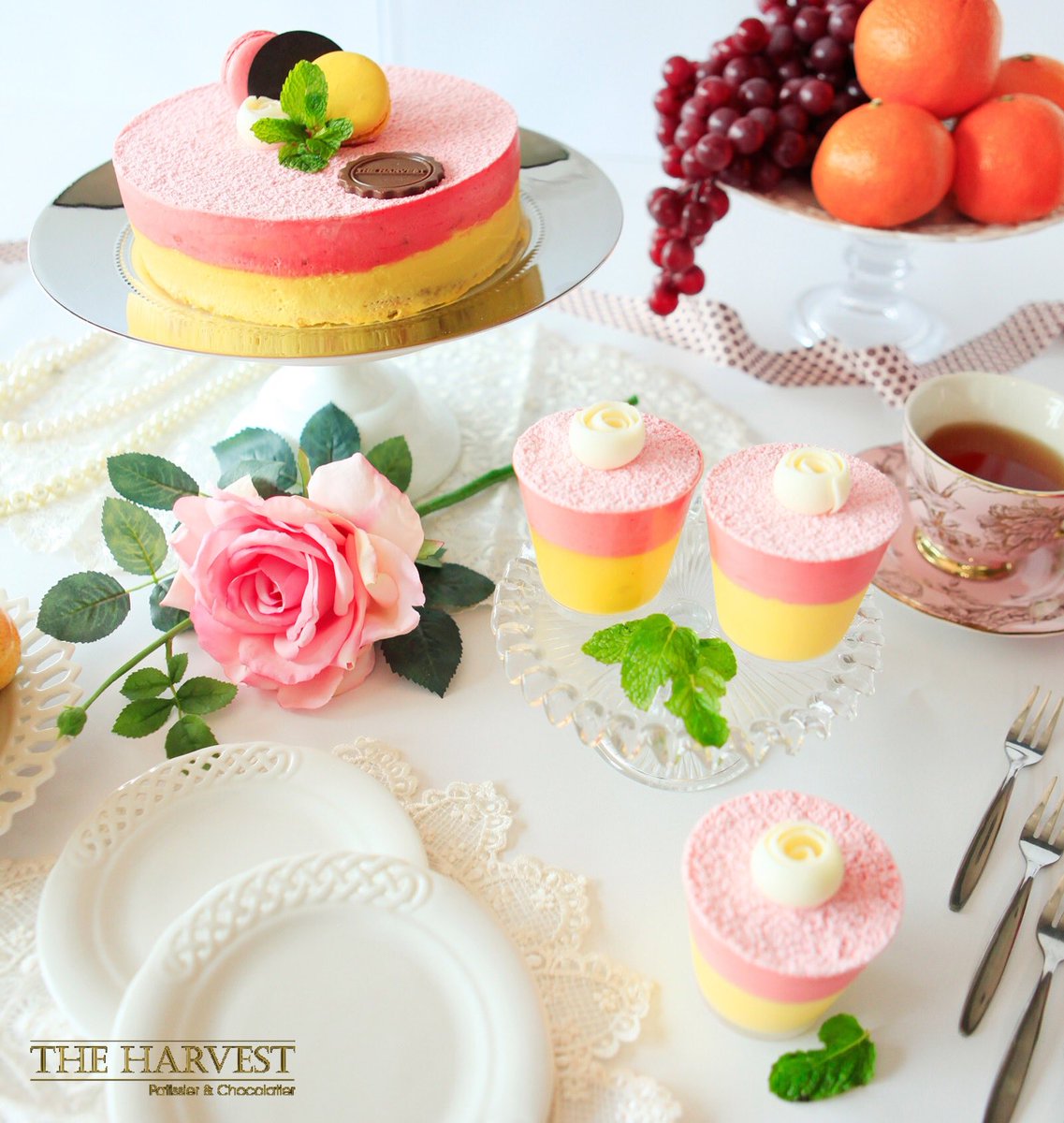 theharvestcakes's tweet photo. The lovely indulgence, Madeline Rose Strawberry Mango Cake.
#iLoveTheHarvestCakes #MadelineRose #StrawberryMango https://t.co/E19vqNcMhb