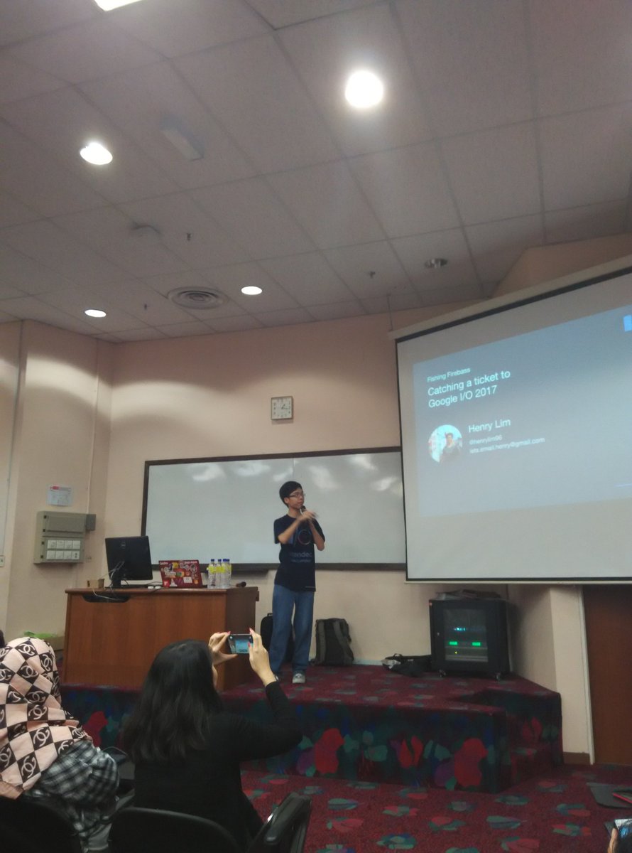 errazudin's tweet photo. @henrylim96 sharing his crazy +1 week journey catching a "fish" (io17 ticket) #firebase #firebass #ioxkl2016 #io17 https://t.co/mgskBYVuND