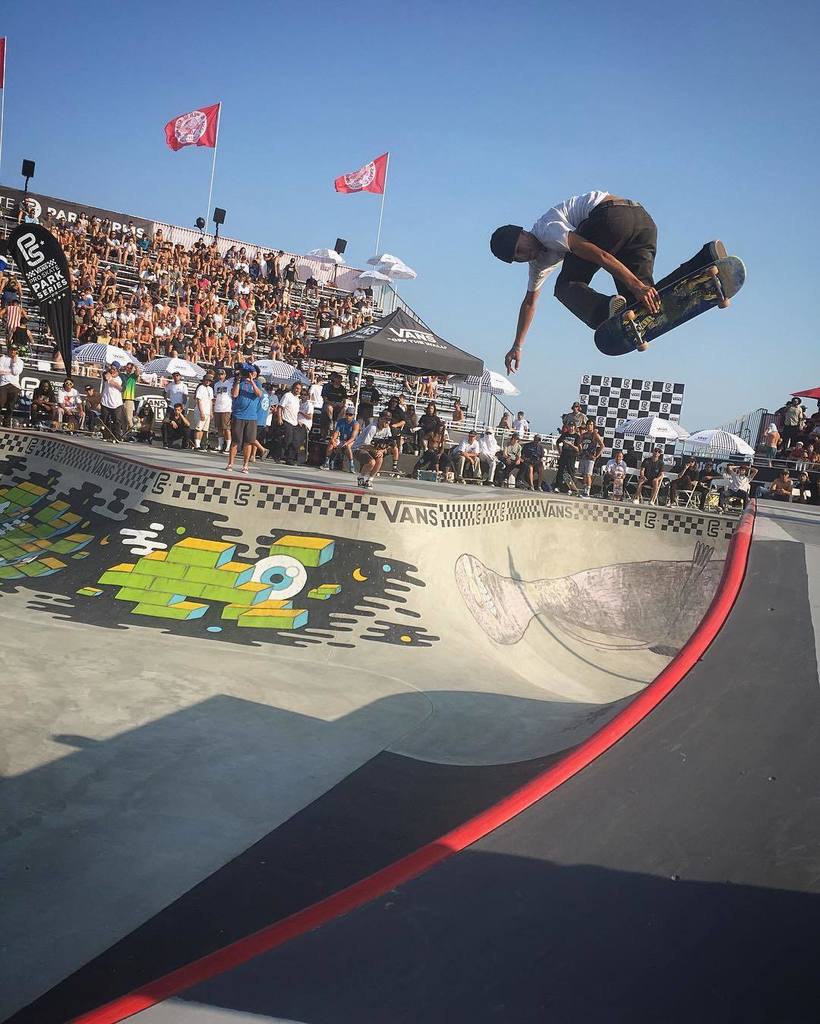 jcoreywhite's tweet photo. 🏄🏼 #VansUSopen https://t.co/TPFm12ZLhS https://t.co/gC7wb5ui7L