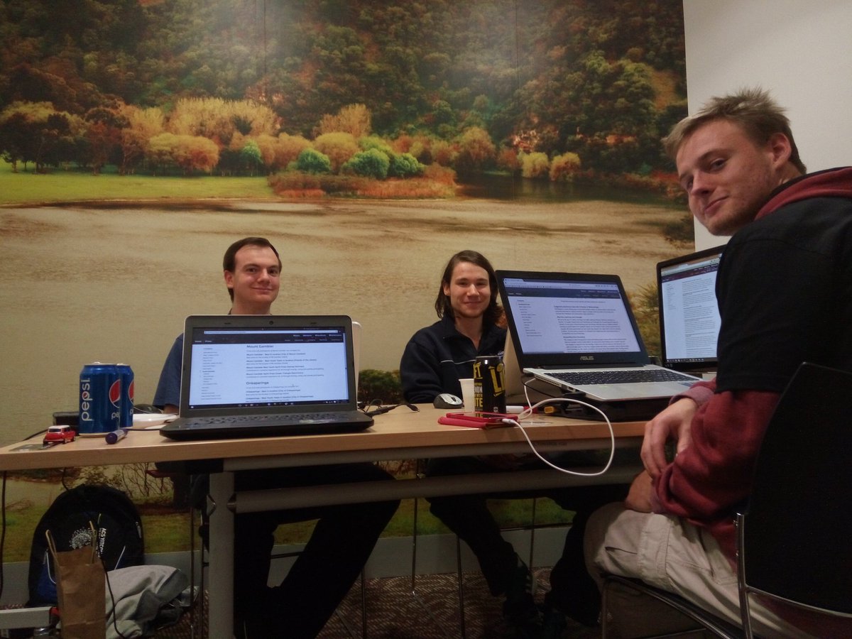 plunkers74's tweet image. Hard at work in the Mount #govhack #unleashedadl