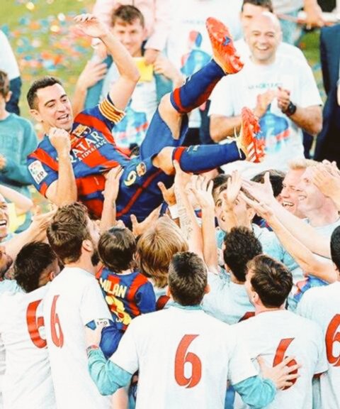 ForcaBarca122's tweet photo. Really we miss you xavi😑😑😘 https://t.co/uZga1L47sv