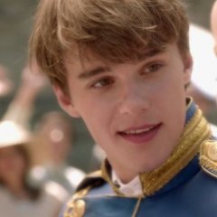xFav_Characters's tweet photo. Prince Ben // Descendants https://t.co/9NFJlXbZud