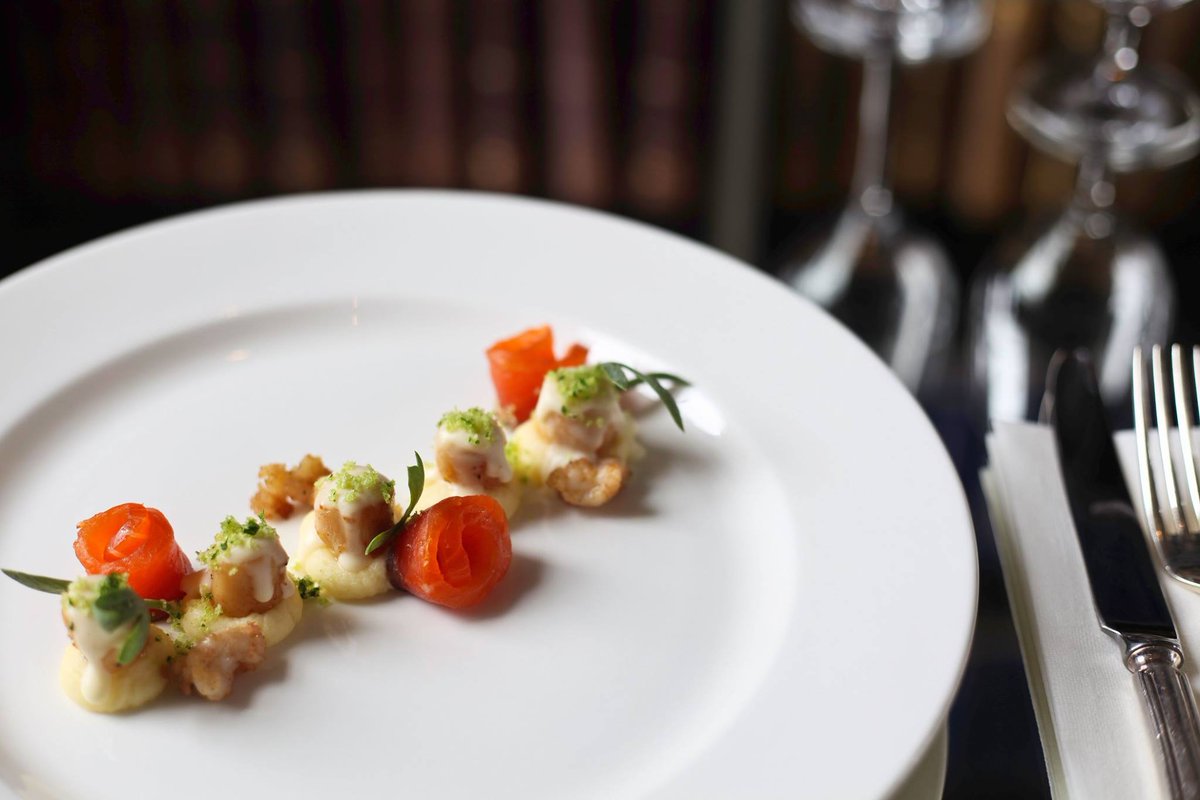 signetlibrary's tweet photo. For only Β£45 pp you can enjoy 5 courses of Chef Craigβs renowned #DiningMenu! Click https://t.co/907YamaMio to book https://t.co/V7OVEIR9xa