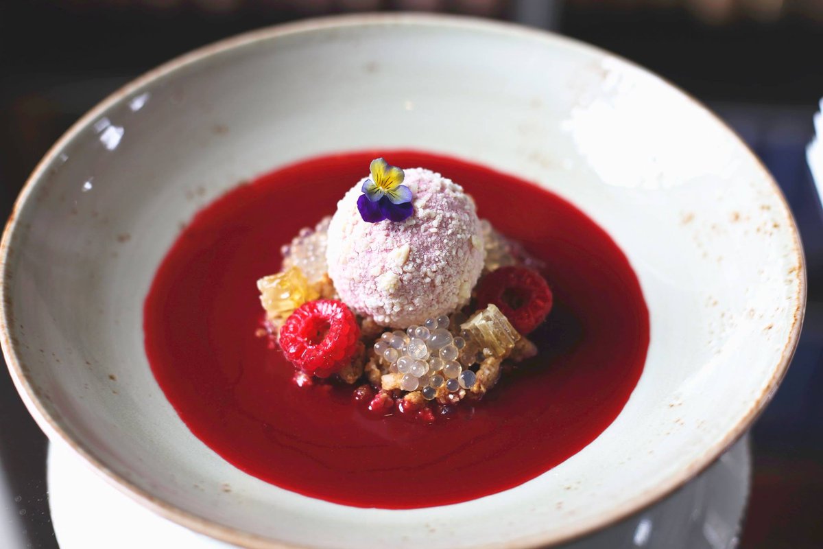 signetlibrary's tweet photo. For only Β£45 pp you can enjoy 5 courses of Chef Craigβs renowned #DiningMenu! Click https://t.co/907YamaMio to book https://t.co/V7OVEIR9xa