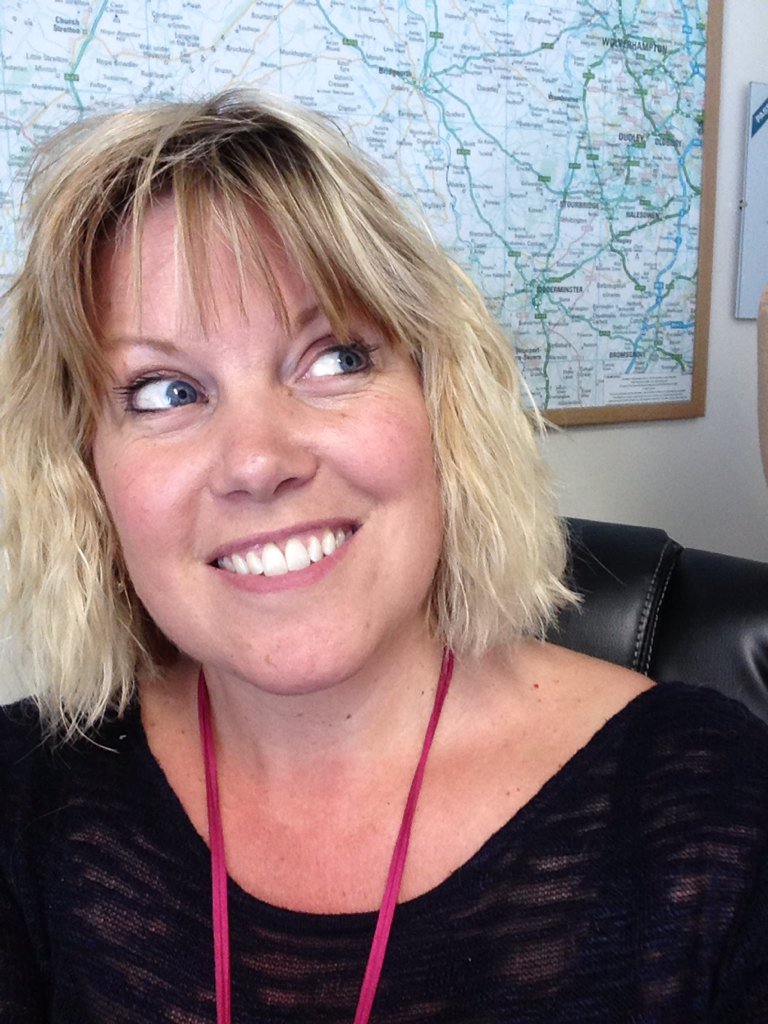 Stentons's tweet photo. Day at the office #selfie !! #mommastyle https://t.co/BpoOiWYaSG