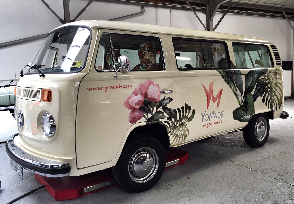 Bullprint's tweet photo. #wrapping #carwrapping #marquagevehicule #happyaxelle #yomade #com #marketing #pub #combi #vw @ParisHeureLocal https://t.co/kBaLDPJhFw