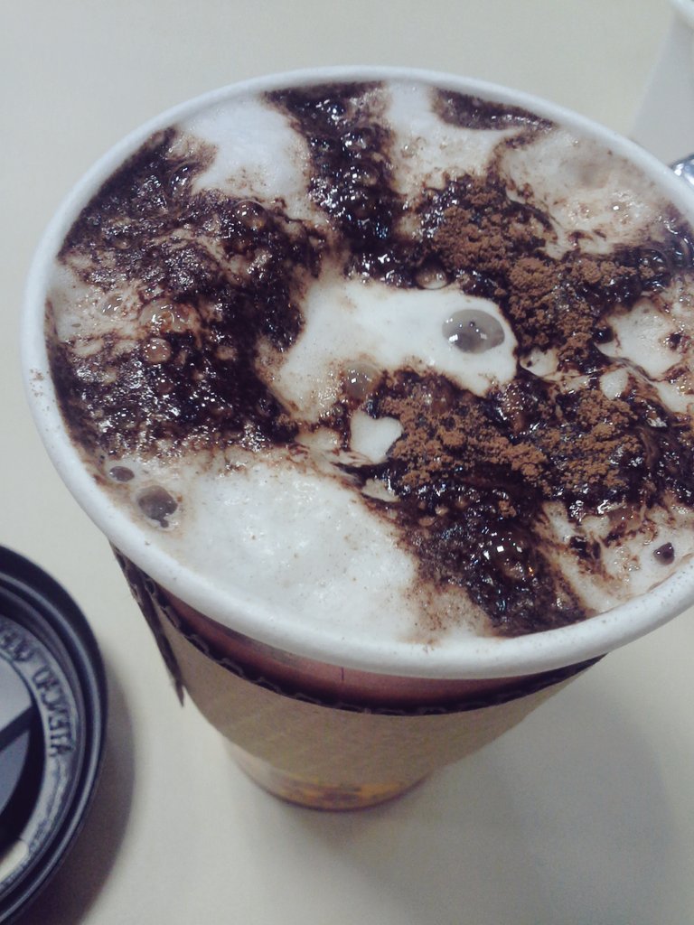 Alijefacavs's tweet image. Submarino + salsa de chocolate + nesquik + La gloria en un vaso #PreFinal