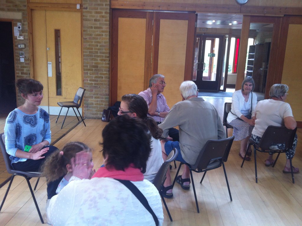ComActMK's tweet photo. Talking & Sharing :) #WeavingTrust @CitizensMK #miltonkeynes #downsbarn https://t.co/1Ds3AS2RQa
