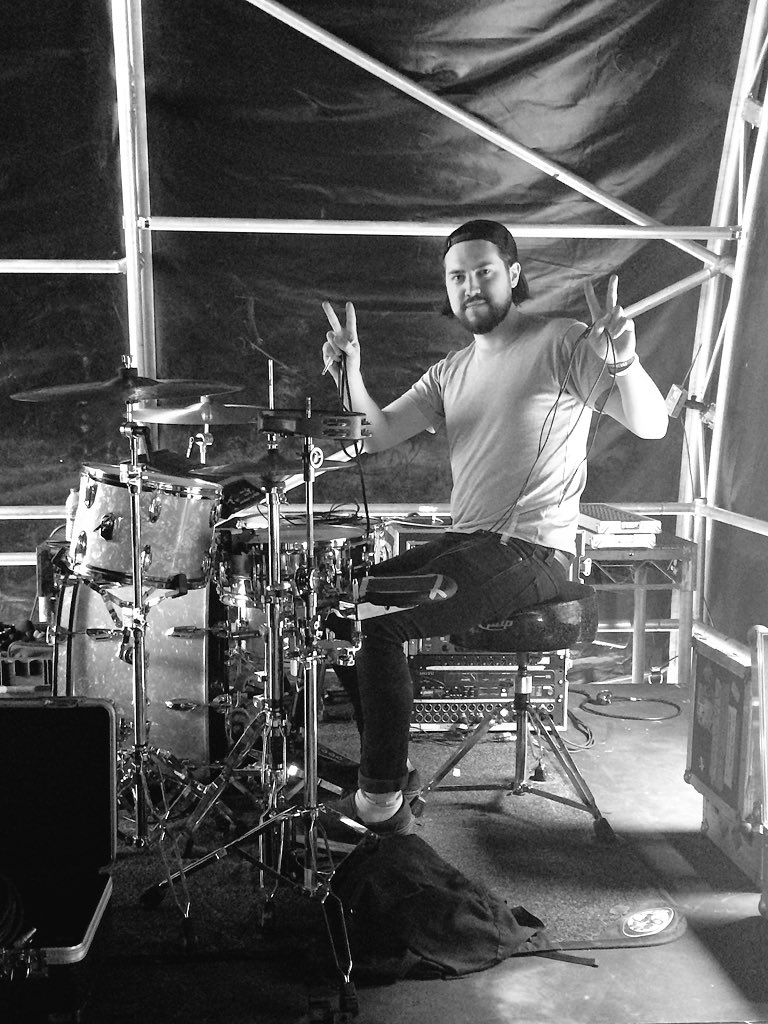 Lew backstage at <a href="/leefest/">Lee Denny</a> on at 1:30 ✌️