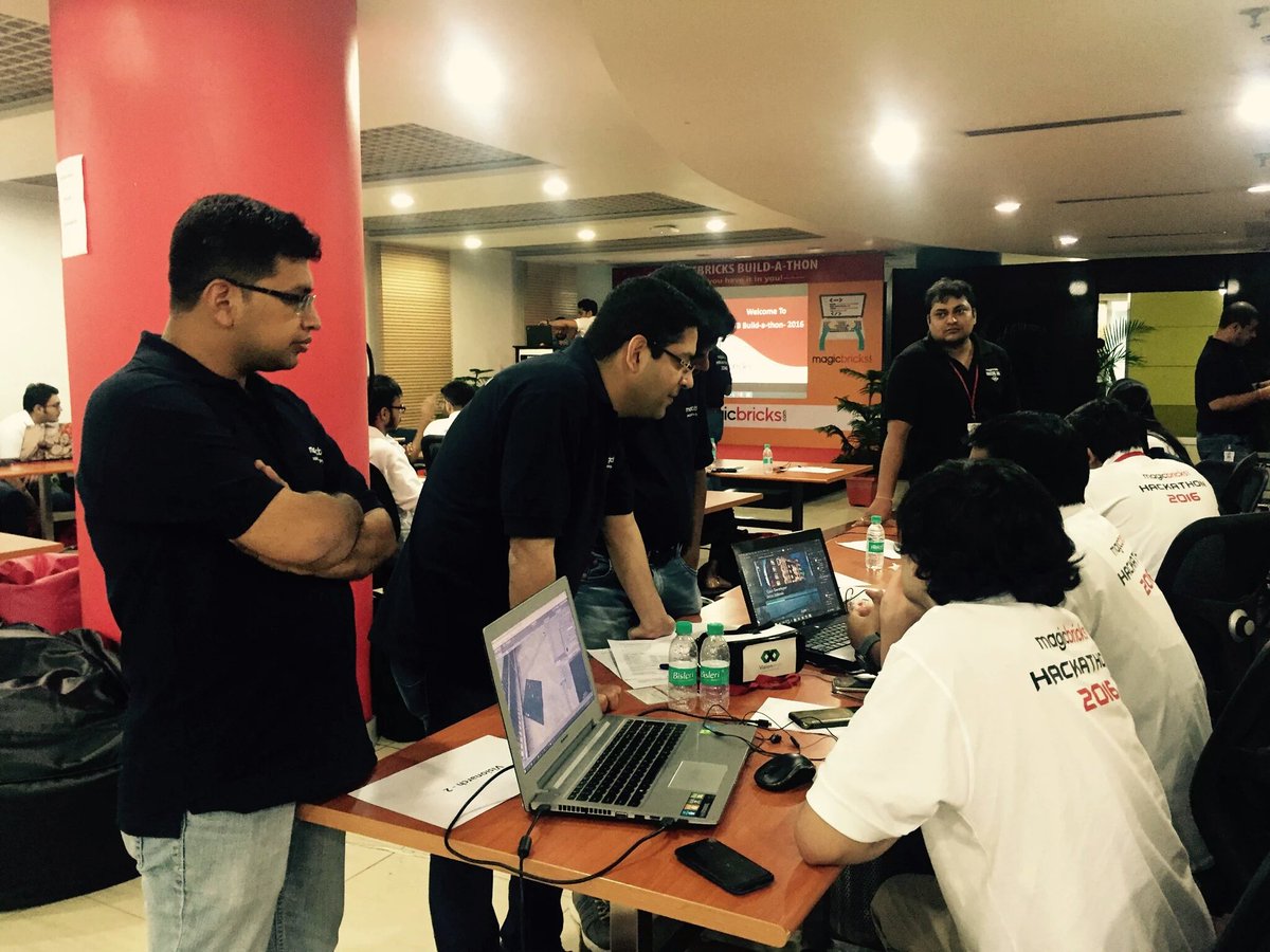 magicbricks's tweet photo. #MagicbricksHackathon Teams at work! https://t.co/qCRxNYCkkK