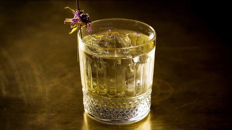 ShapeRealEstate's tweet photo. Looking for something different: Japanese cocktails @_seventales #London https://t.co/SabffOhNom via @TimeOutLondon https://t.co/Y9subhrux3
