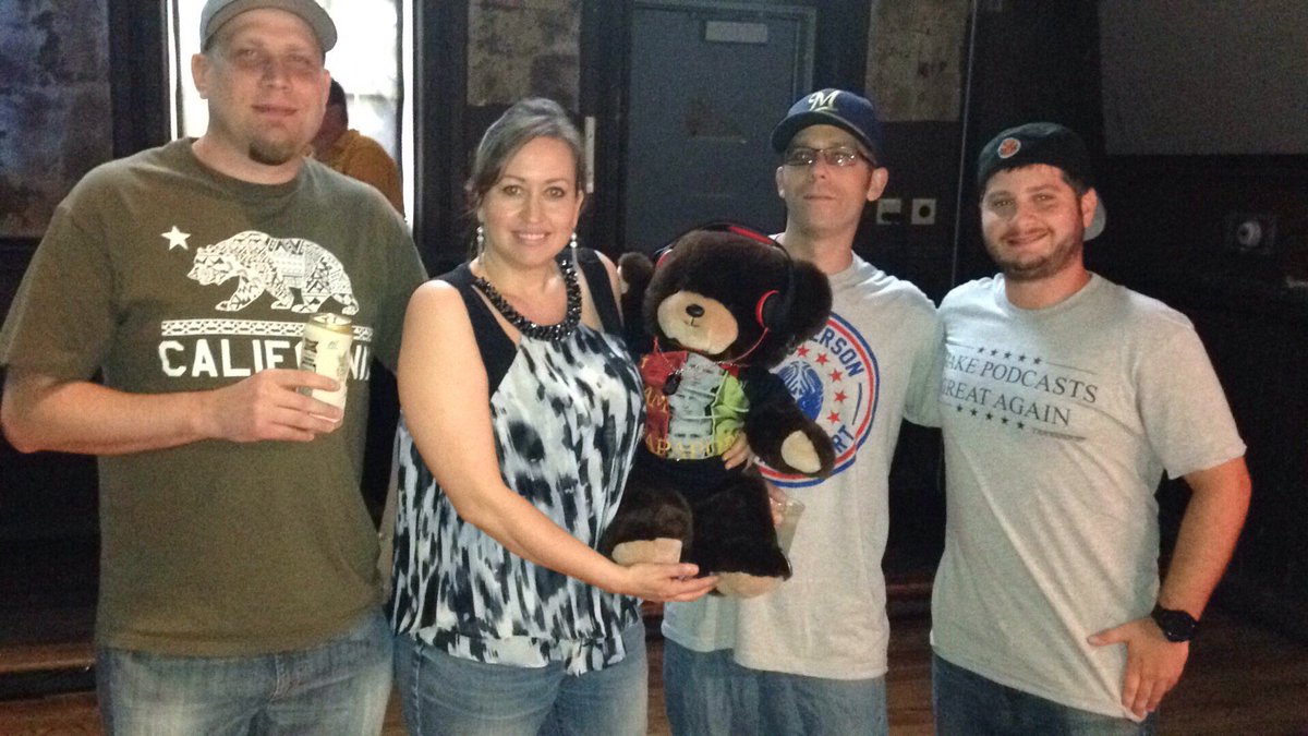 AdverTina's tweet photo. #Milwaukee reps @Kemkline @ChuckP_53202 & @AdverTina w/@MrJordanWinter & #Rapabear @iamrapaport @iamrapaporttour https://t.co/5AcwnbX5NA
