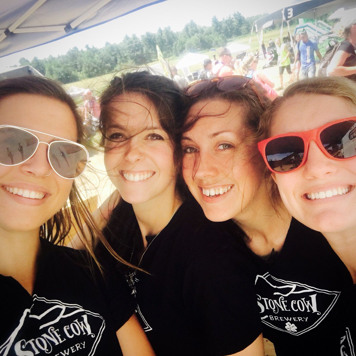 DanielleKillay's tweet photo. Obviously, we're very serious and no fun at all 😜 lololol @StoneCowBrewery https://t.co/64Giu9ezsg