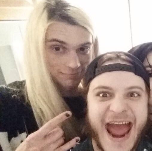 NunziaInsanity's tweet image. #FriendshipDay Reaching out to all #SOI #FriendsofInsanity Sonsofinsanitymusic.com #Global🌎🎶 #PossibilitiesTogether