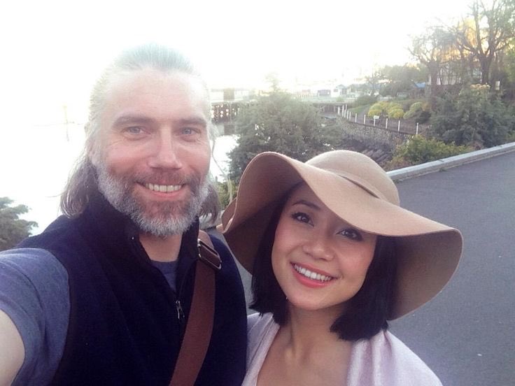 NunziaInsanity's tweet image. #FriendshipDay Reaching out to all #SOI #FriendsofInsanity Sonsofinsanitymusic.com #Global🌎🎶 #PossibilitiesTogether