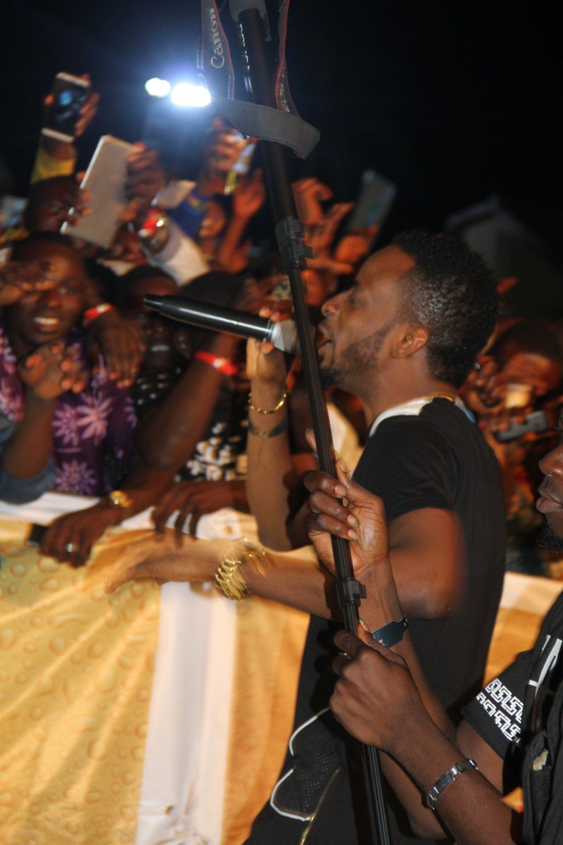 Fujiipop's tweet image. 9ice turns up fans at Fuji T’o Bam Ibadan Final fujiipop.wordpress.com/2016/07/30/9ic…