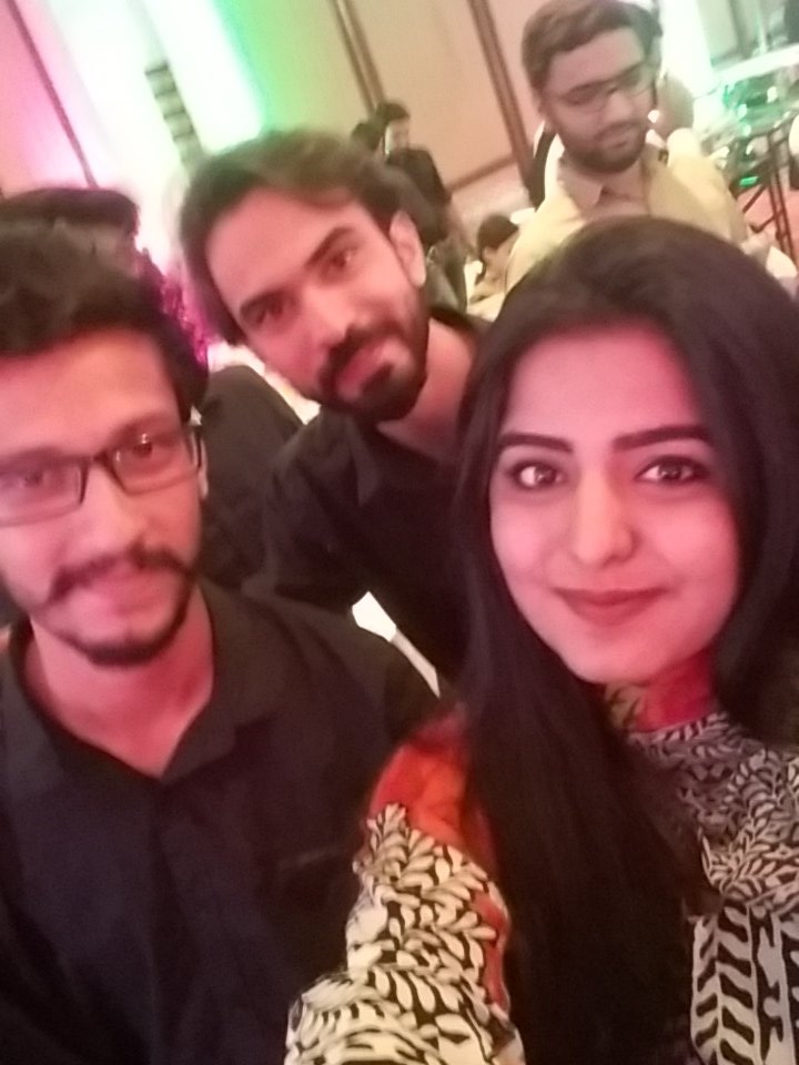 OffHerMedsAgain's tweet photo. At #U4HKAajSe with @RTAluvzAfridi  and @aey  

What's more healthier than bringing lahore and karachi together? https://t.co/Y2C6W5oqwb